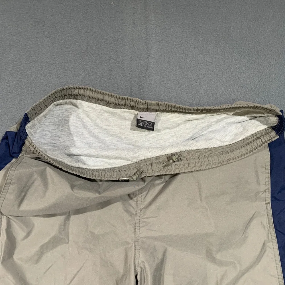 Nike Track Pants Men Medium Khaki Navy Blue Side Stripe Cargo Windbreaker Y2K